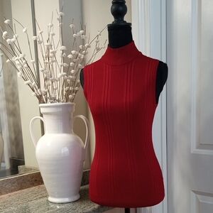 Dress Barn Red Sleeveless Ribbed Tank Top. Size Small